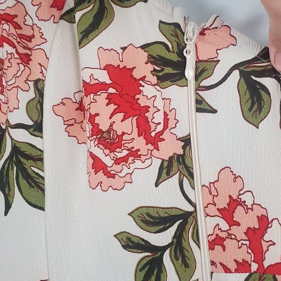 NWT Show Me Your Mumu Julianne Jumpsuit in Cora Louise Size Medium - Picture 6 of 7